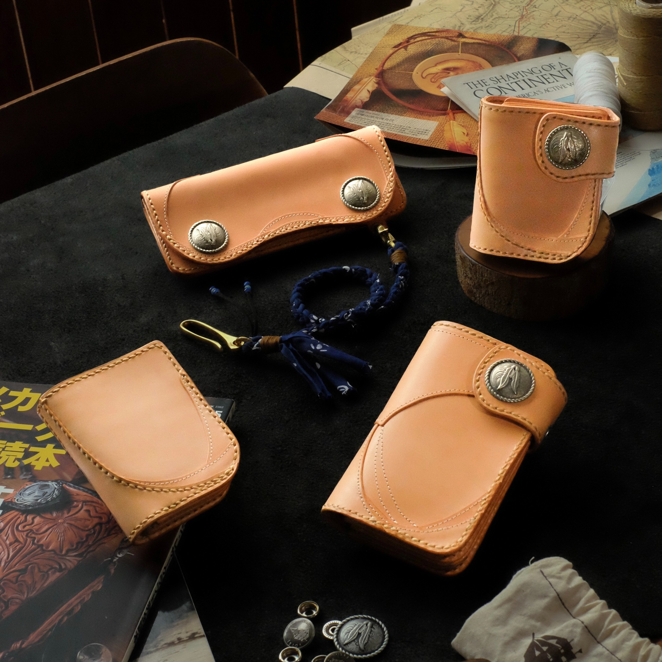 VOYEJ Eagle Feather Eldest - Dompet Kulit Panjang