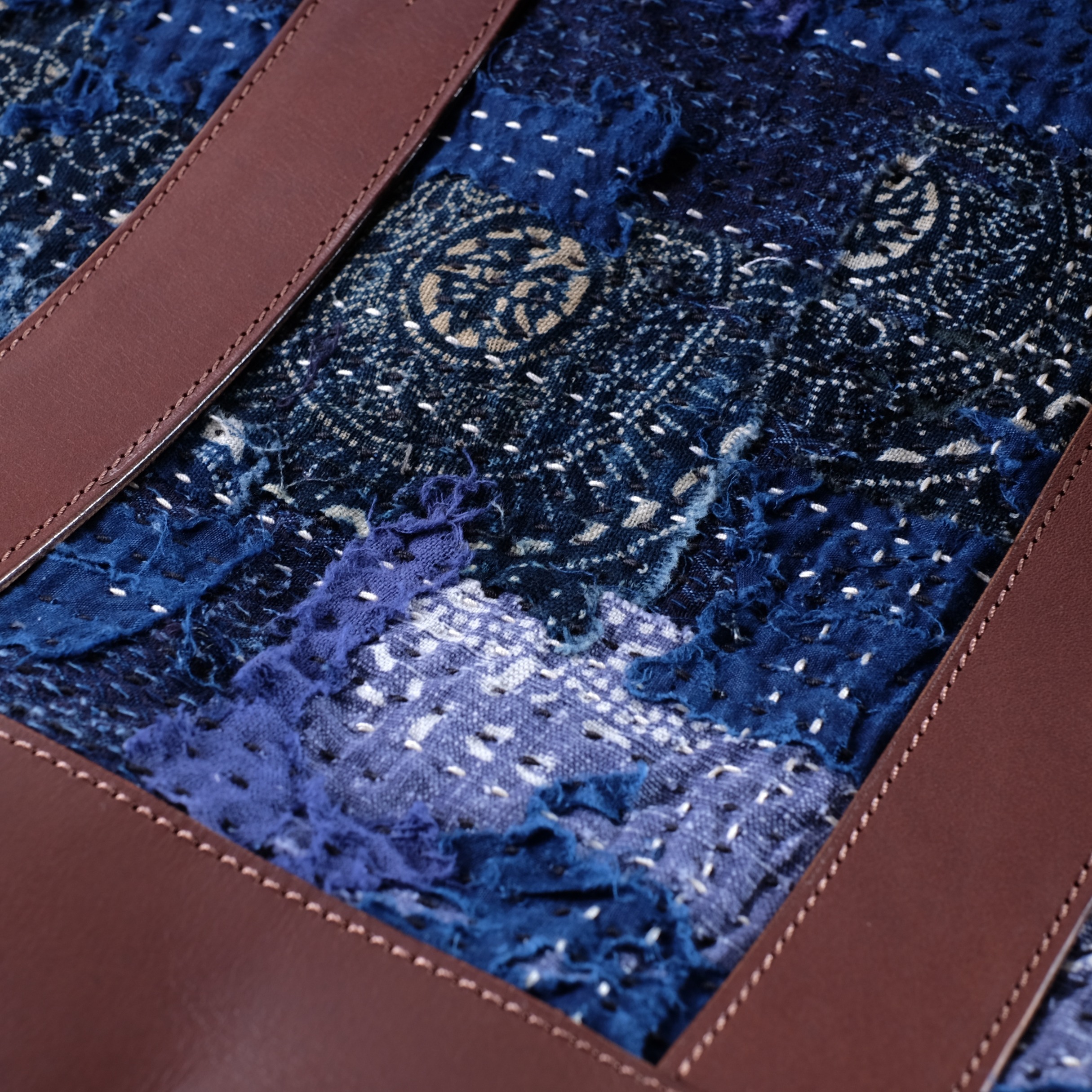 VOYEJ Kumu II Bag x Secaworks Cognac Coffee - Tas Kulit Unisex