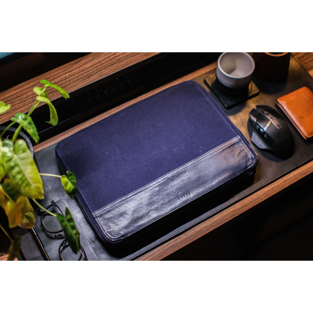 VOYEJ Freighter II Leather Canvas - Tas Laptop Unisex