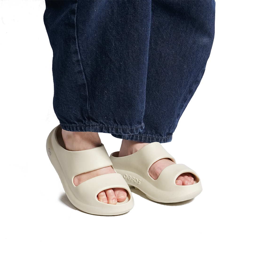 Oofos Women's Slide Soft Sandal