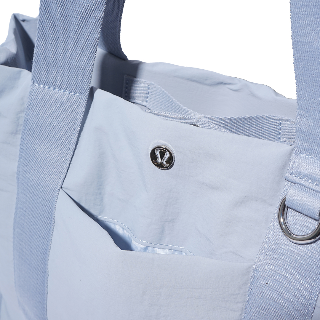 Lululemon 10L Boxy Tote Bag