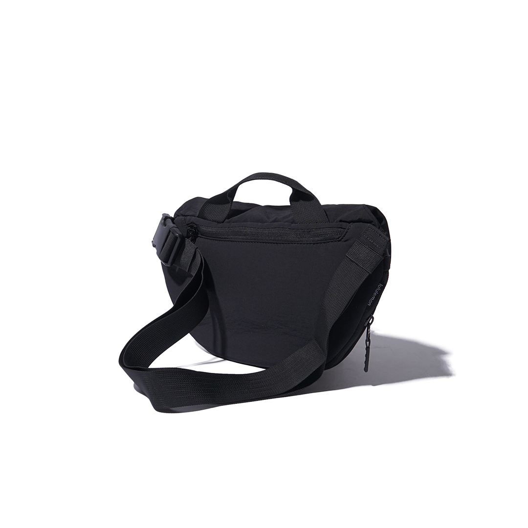 Lululemon Curved 3L Crossbody Bag