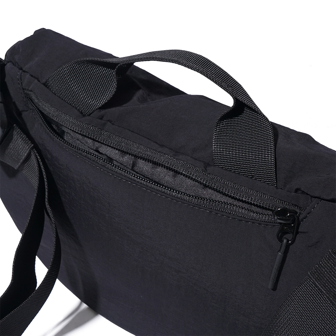 Lululemon Curved 3L Crossbody Bag
