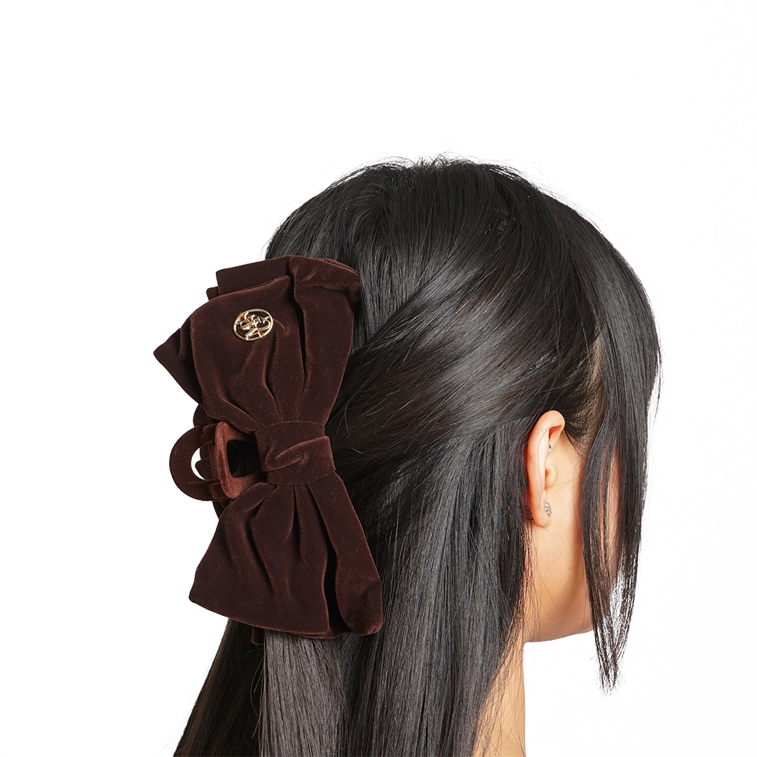 Marithe Francois Girbaud Circle Logo Velvet Jumbo Hair Claw