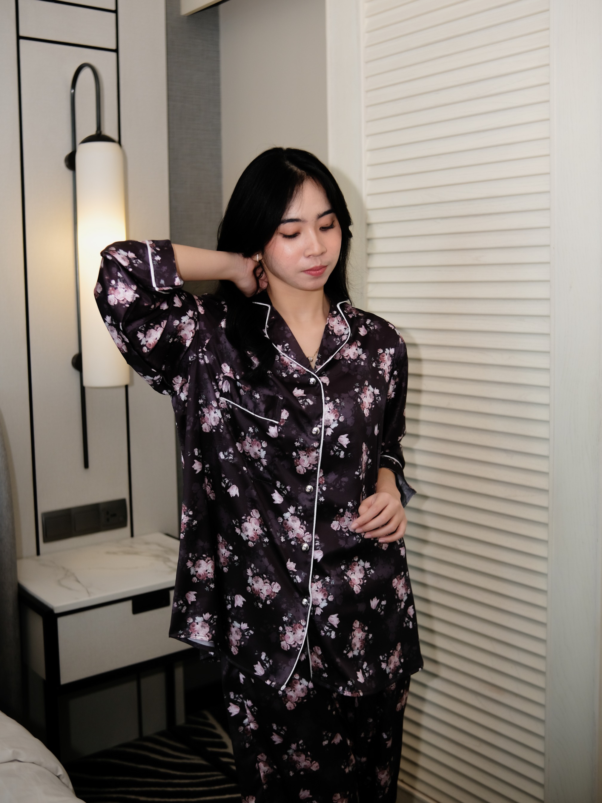 NAOMI Pajamas Wanita Premium Lengan Pendek Busui Friendly Bahan Silk Mewah