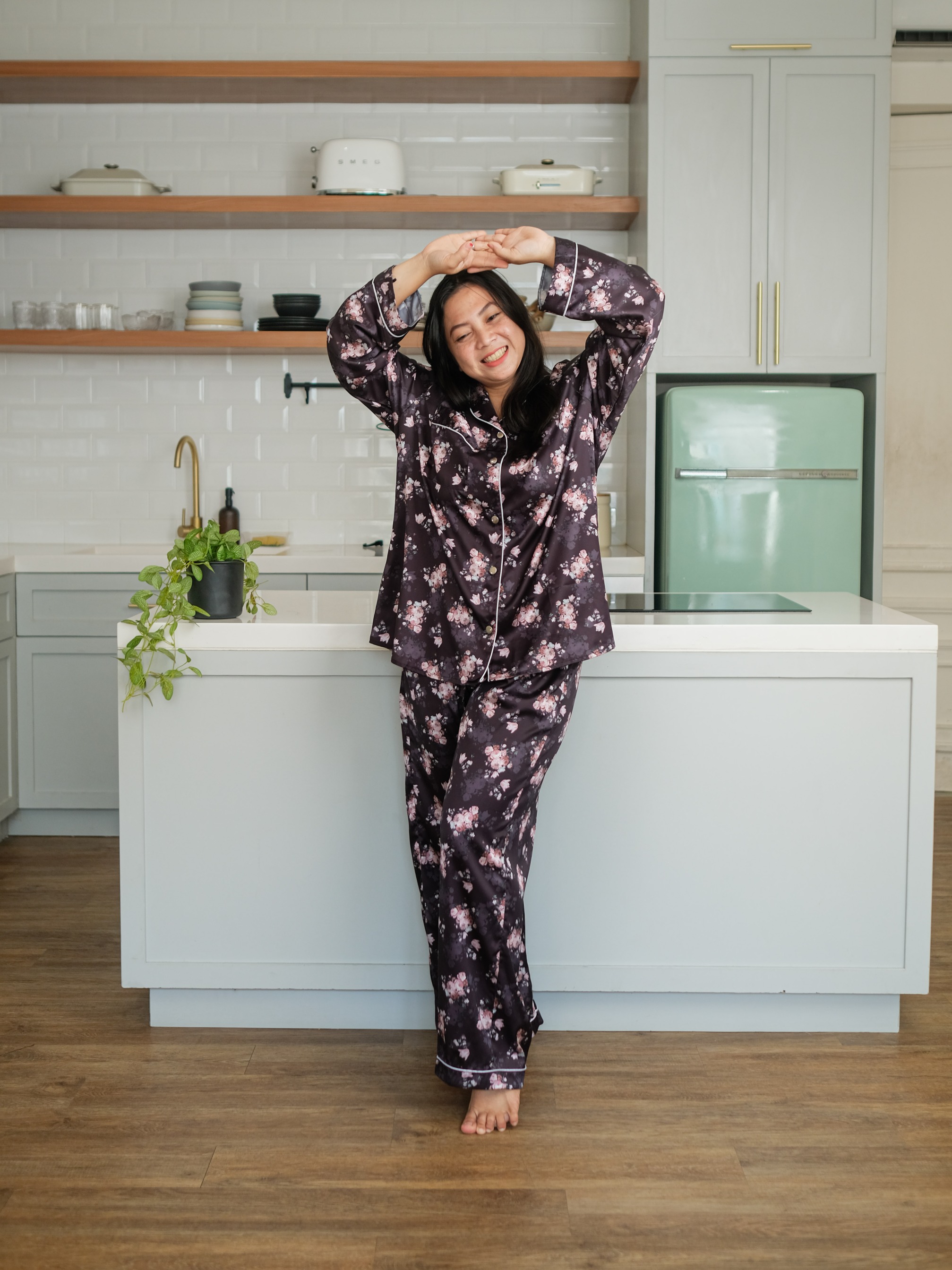 NAOMI Pajamas Wanita Premium Lengan Pendek Busui Friendly Bahan Silk Mewah
