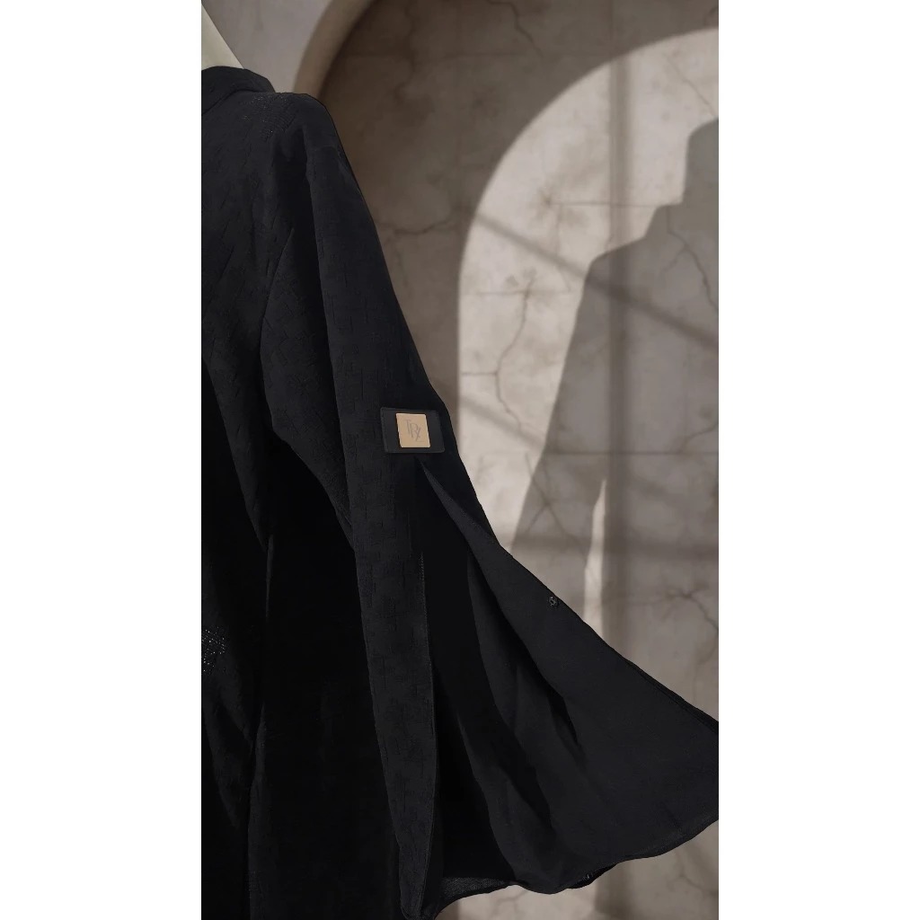 TRZ - Lameera Abaya