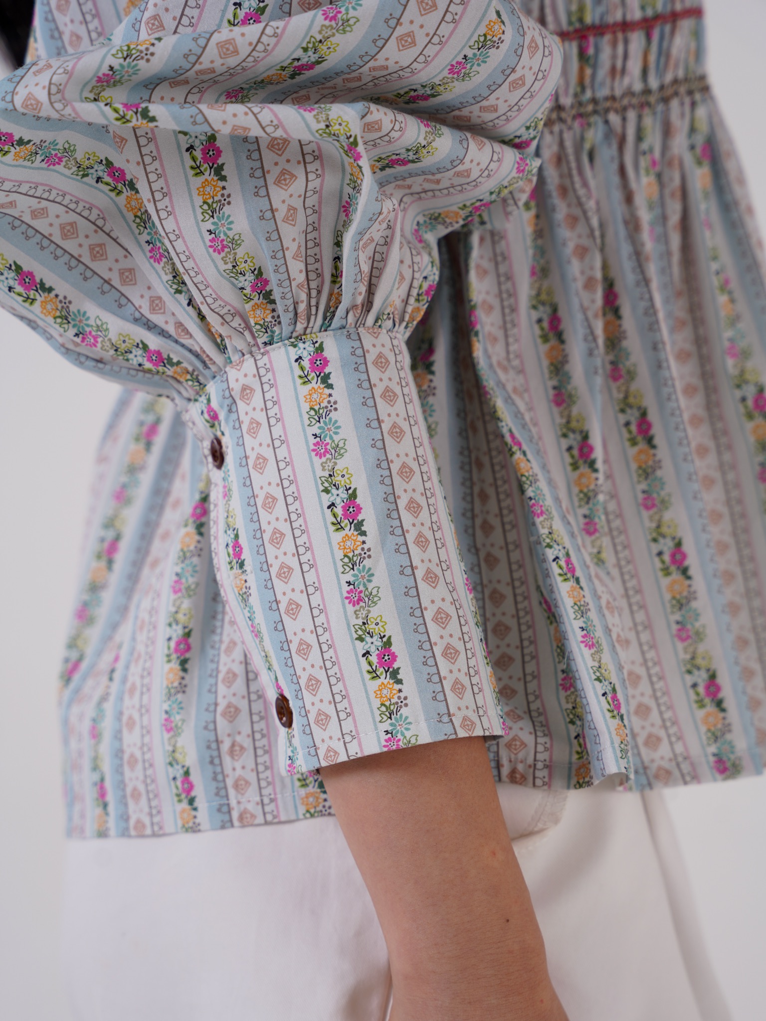 PAYUBGT - Devana Blouse