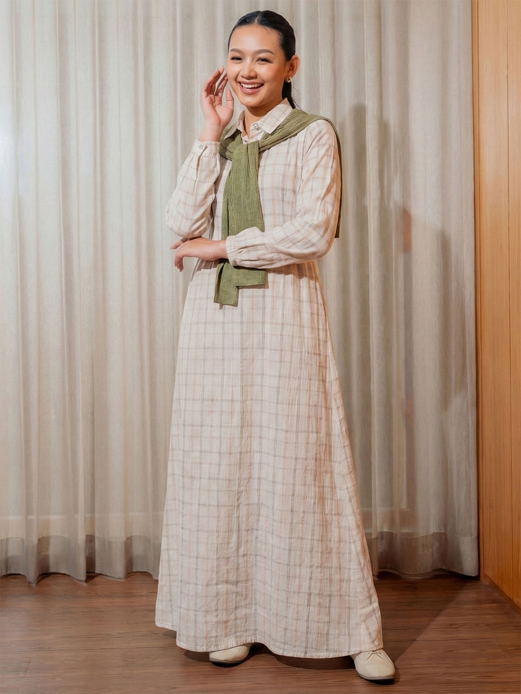 Seqina Dress