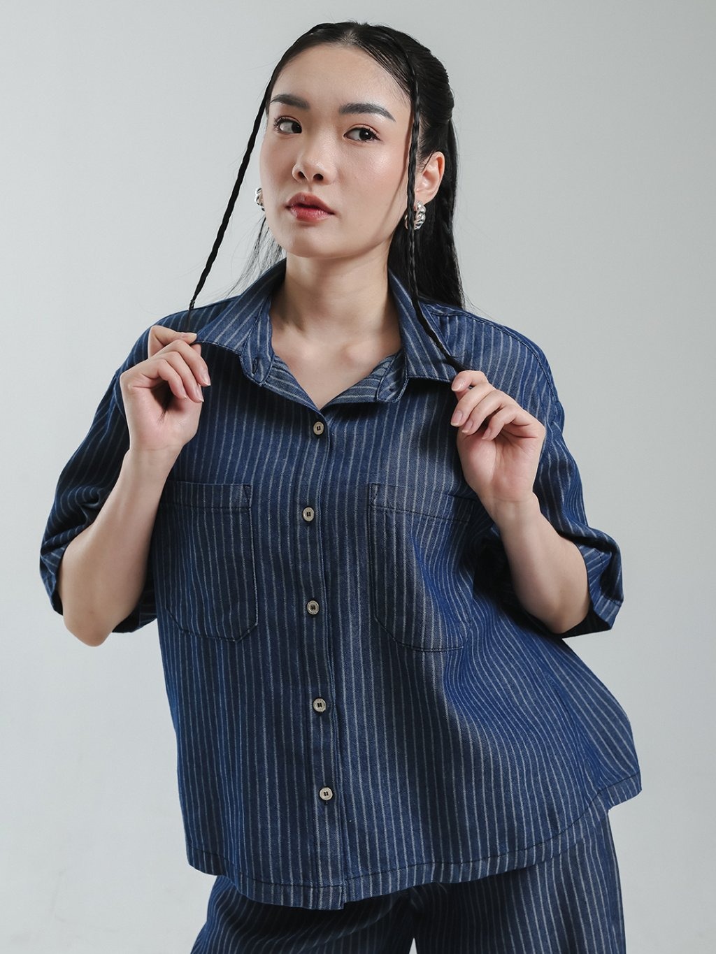 EXIT Nerina Denim Blouse | Kemeja Wanita - Atasan Lengan Pendek