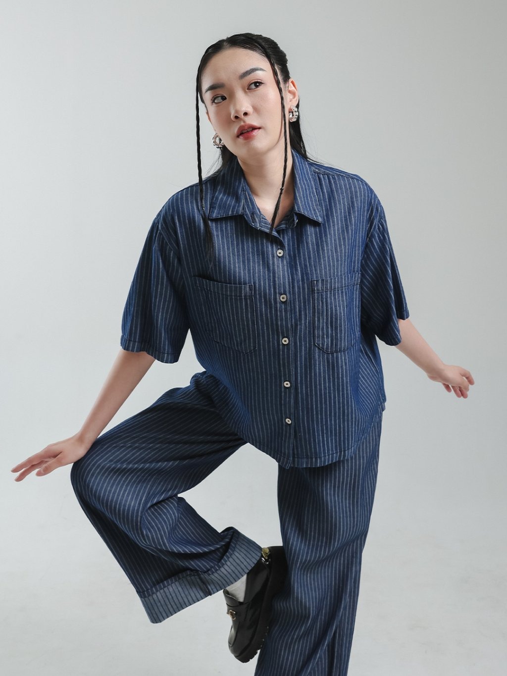 EXIT Nerina Denim Blouse | Kemeja Wanita - Atasan Lengan Pendek