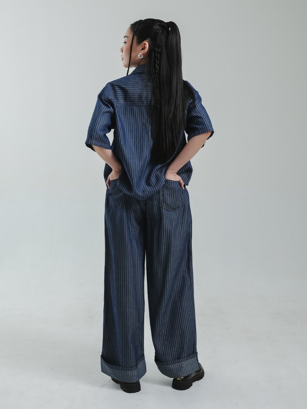 EXIT Nerina Denim Blouse | Kemeja Wanita - Atasan Lengan Pendek