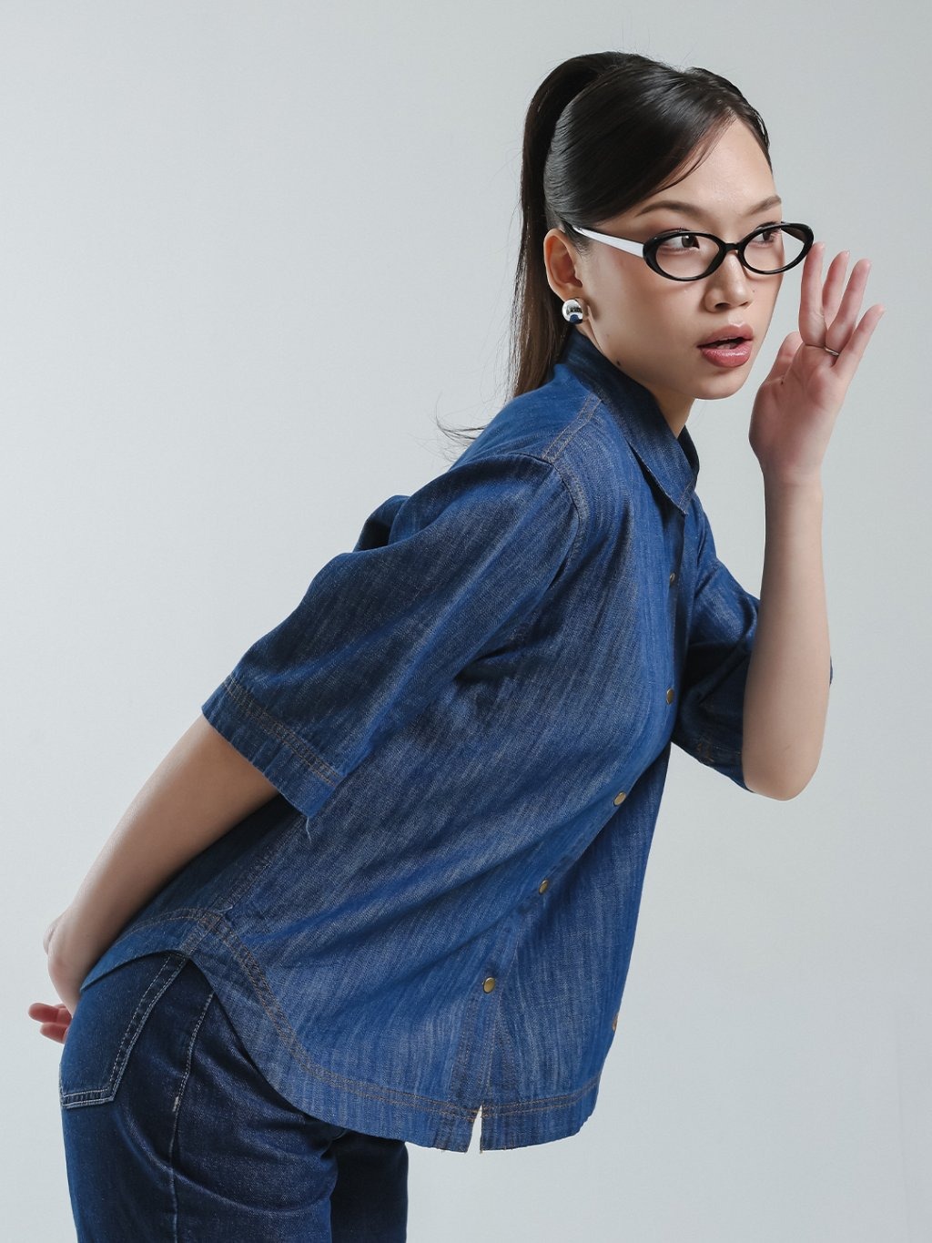 EXIT Zelia Denim Blouse | Kemeja Wanita - Atasan Lengan Pendek