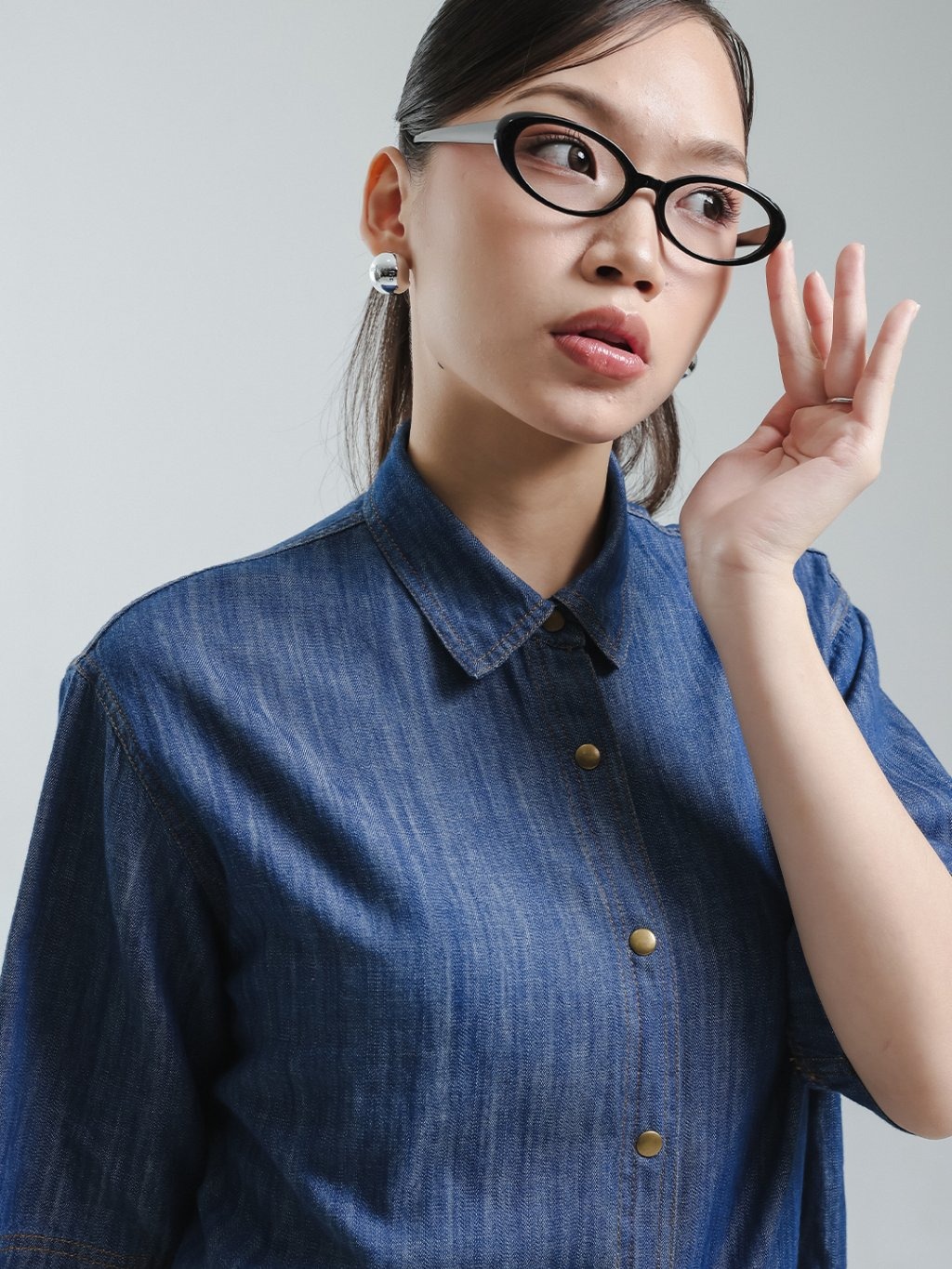 EXIT Zelia Denim Blouse | Kemeja Wanita - Atasan Lengan Pendek