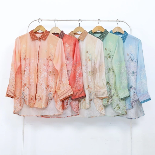 Image of Blouse Senja