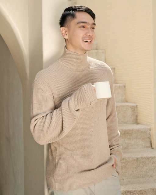 Image of Choco Oversized Cord Turtleneck Thumb Hole Knitwear