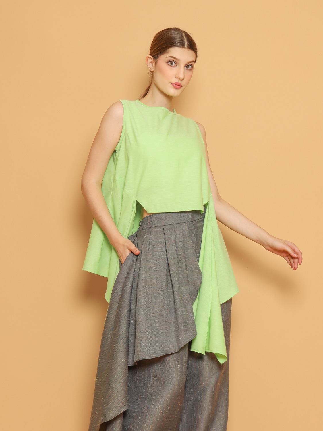 Nona Rona Aeria Top Spotlight Green