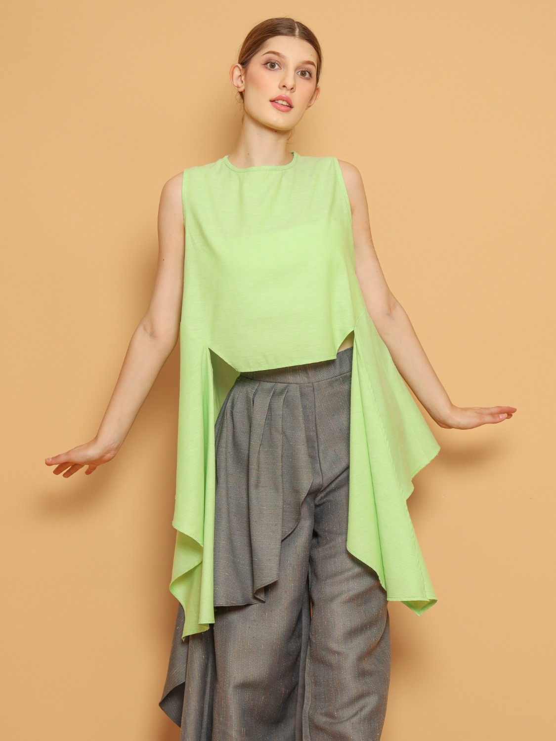 Nona Rona Aeria Top Spotlight Green