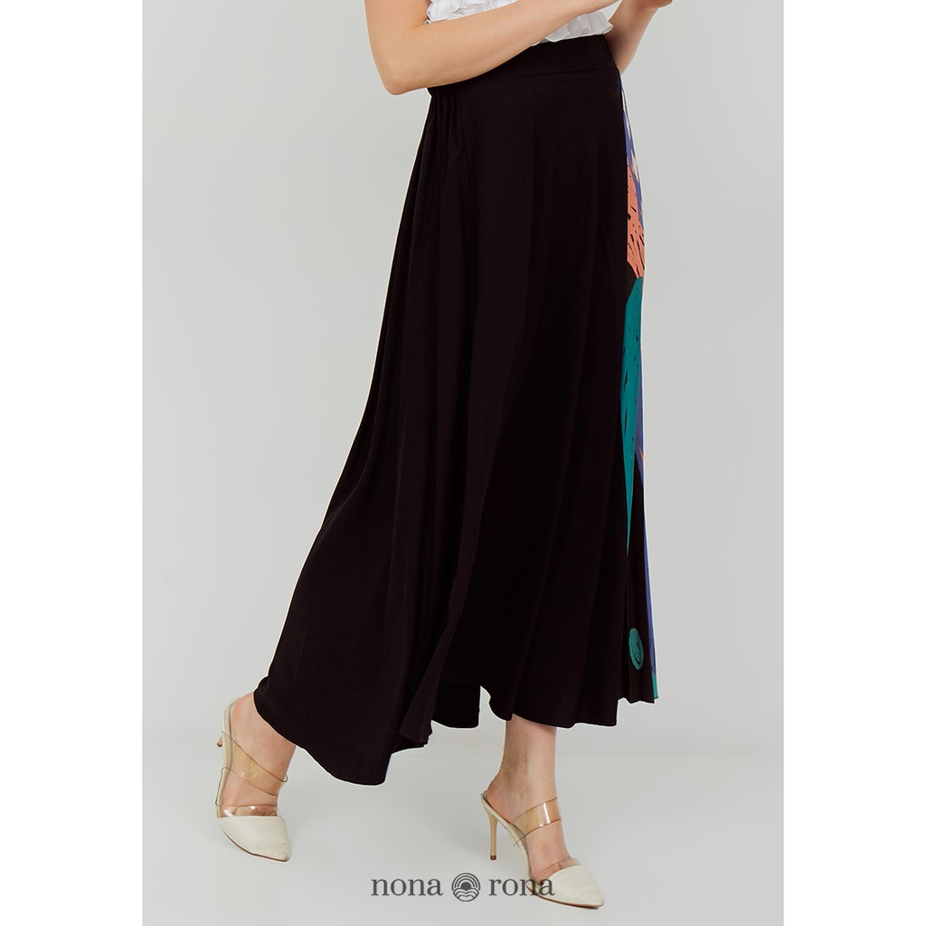 Nona Rona x Chikigo - Salira Pleats Skirt - Black
