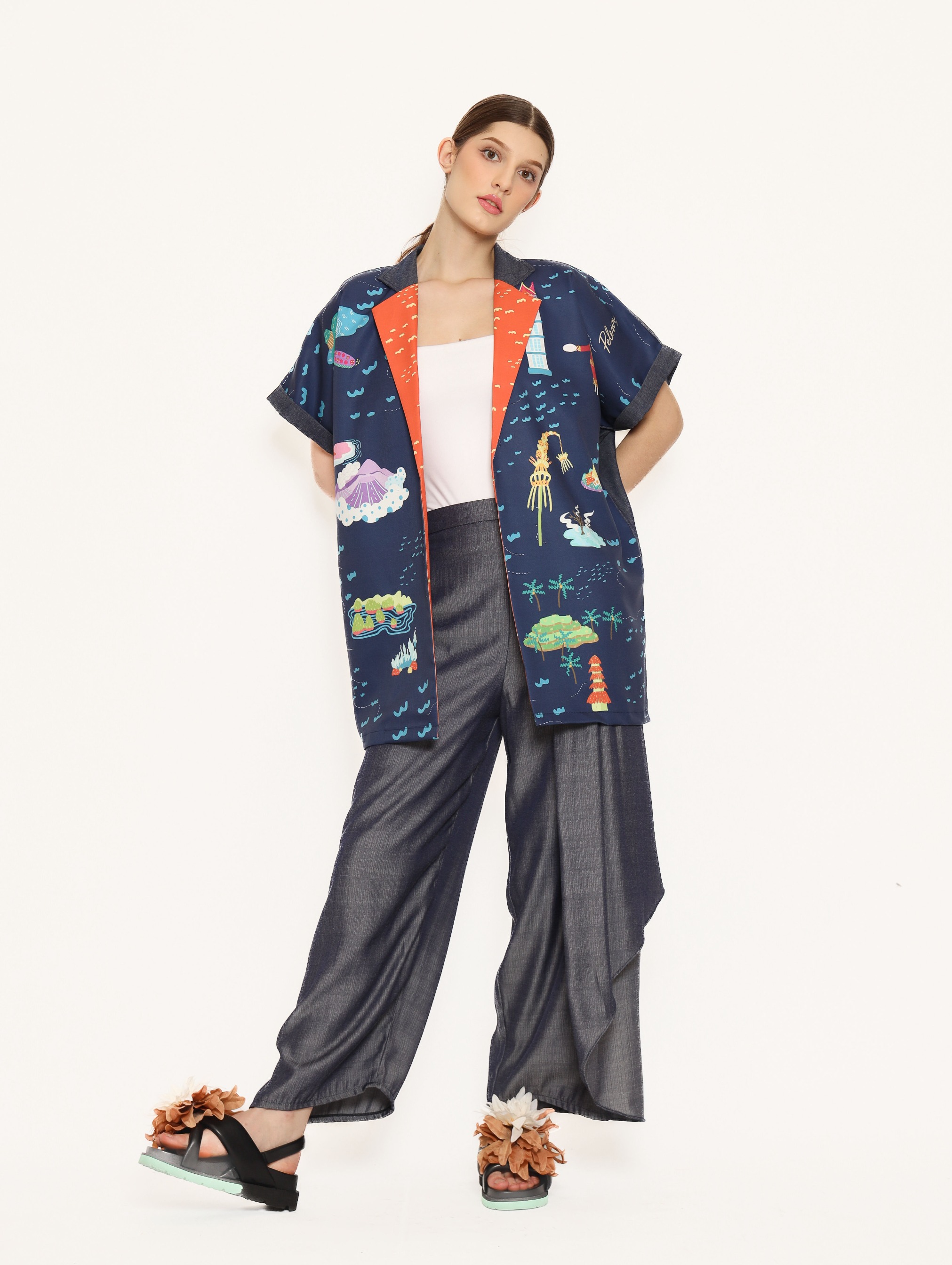 Nona Rona Jelajah Vest
