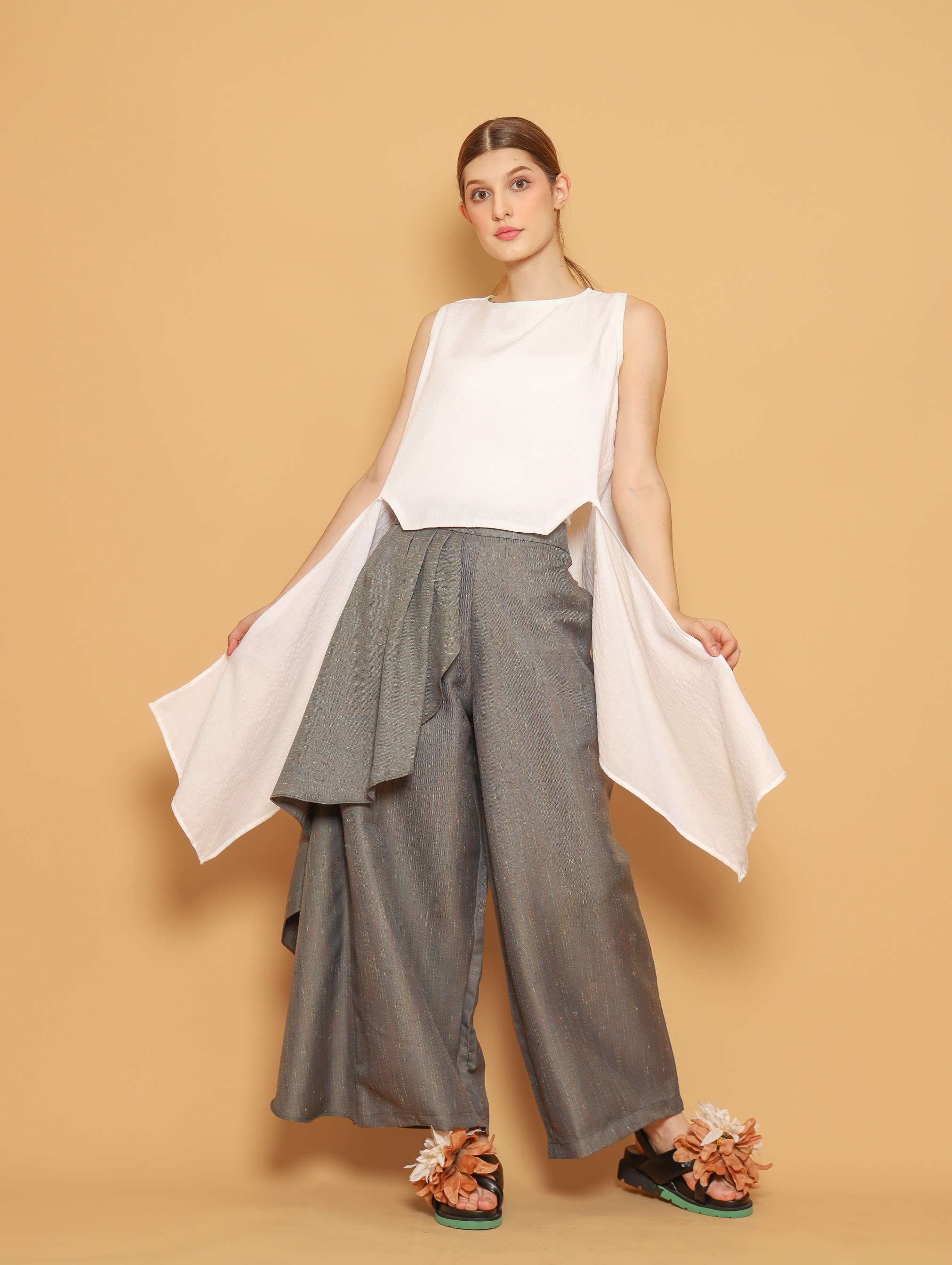Nona Rona Aeria Top White