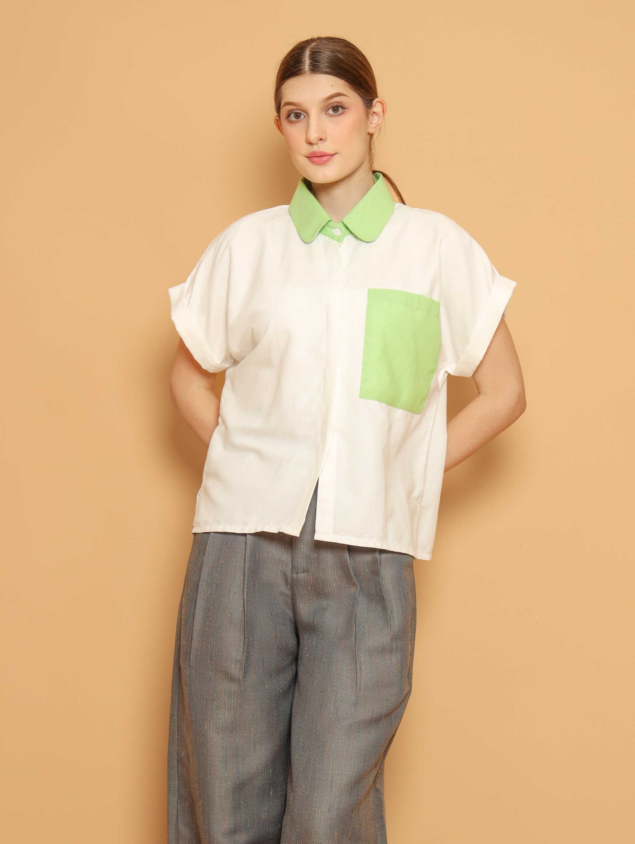 Nona Rona Luna Top White Spotlight Green