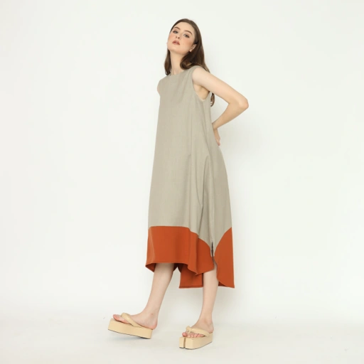 Image of (GARAGE SALE) Nona Rona Ronde Dress Beige