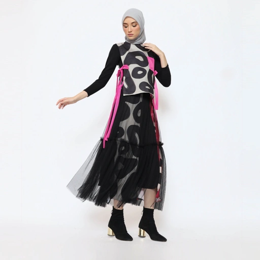 Image of Nona Rona x Zuara - Hayran Tutu Skirt