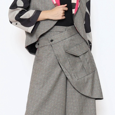 Nona Rona x Zuara - Basic Flap Skirt