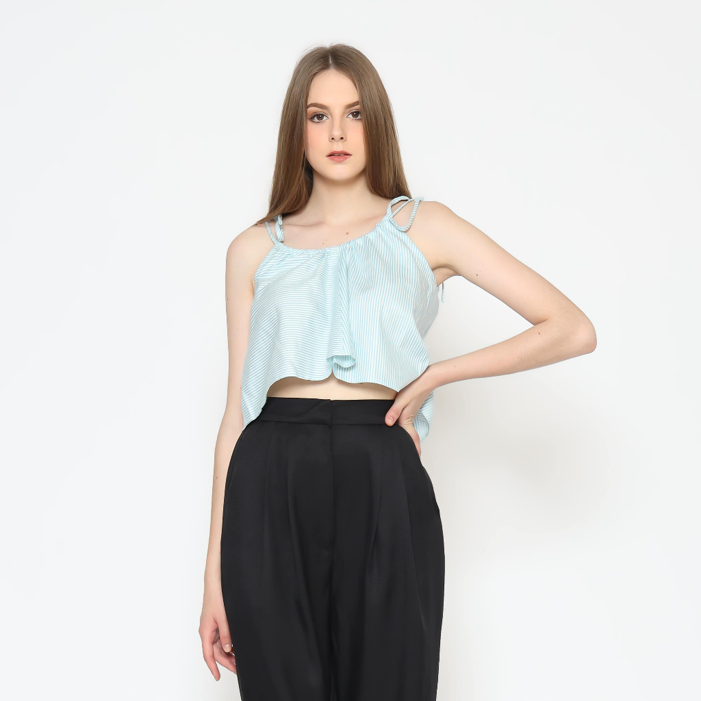 Nona Rona Alur Crop Top