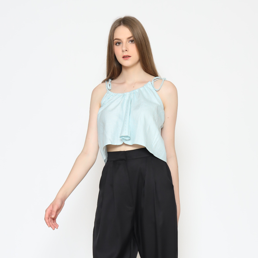 Nona Rona Alur Crop Top