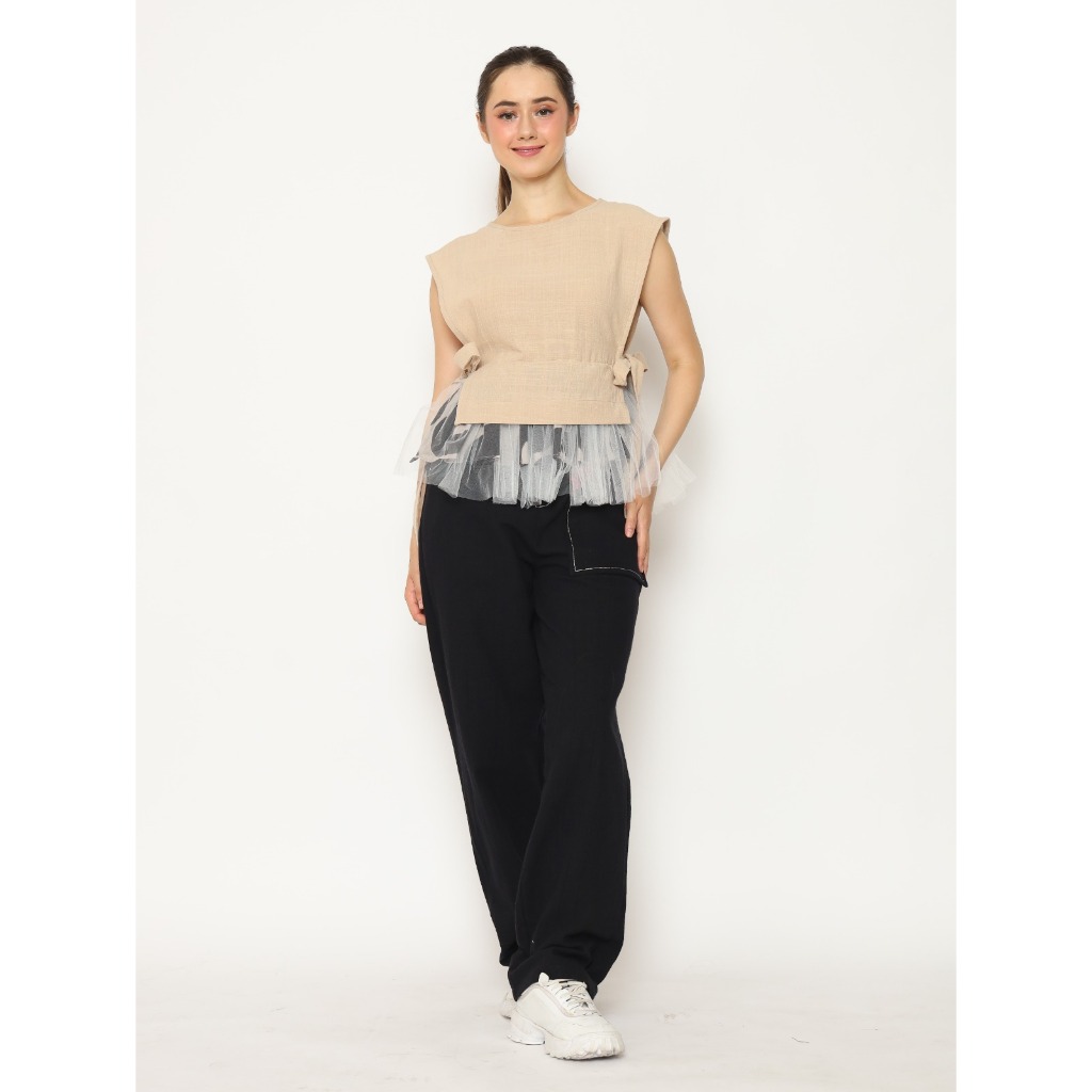 Nona Rona Vanka Top