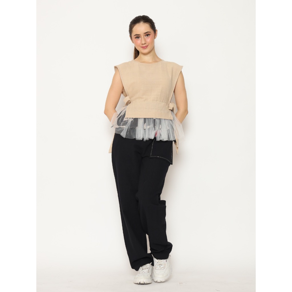 Nona Rona Vanka Top