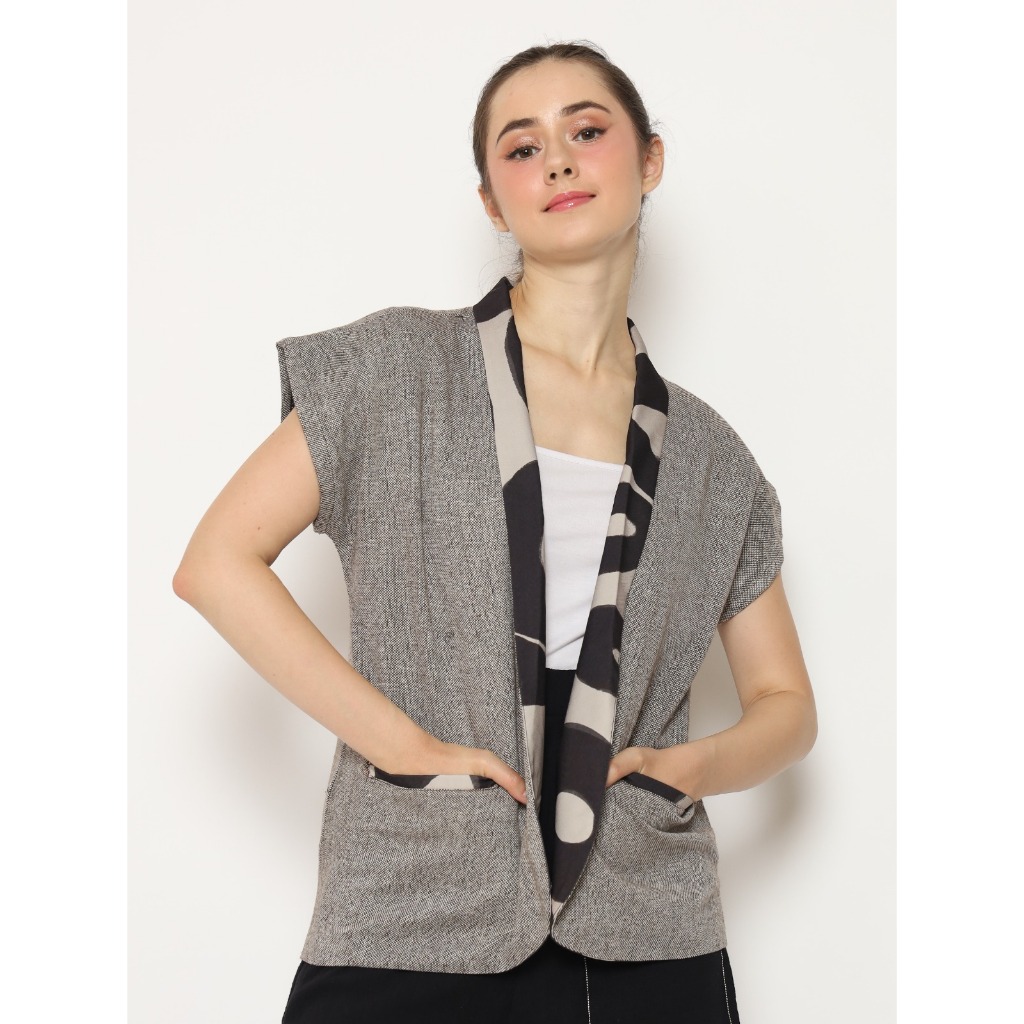 Nona Rona Moena Vest