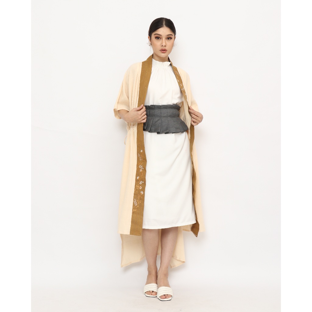 Nona Rona Abhaya Outer