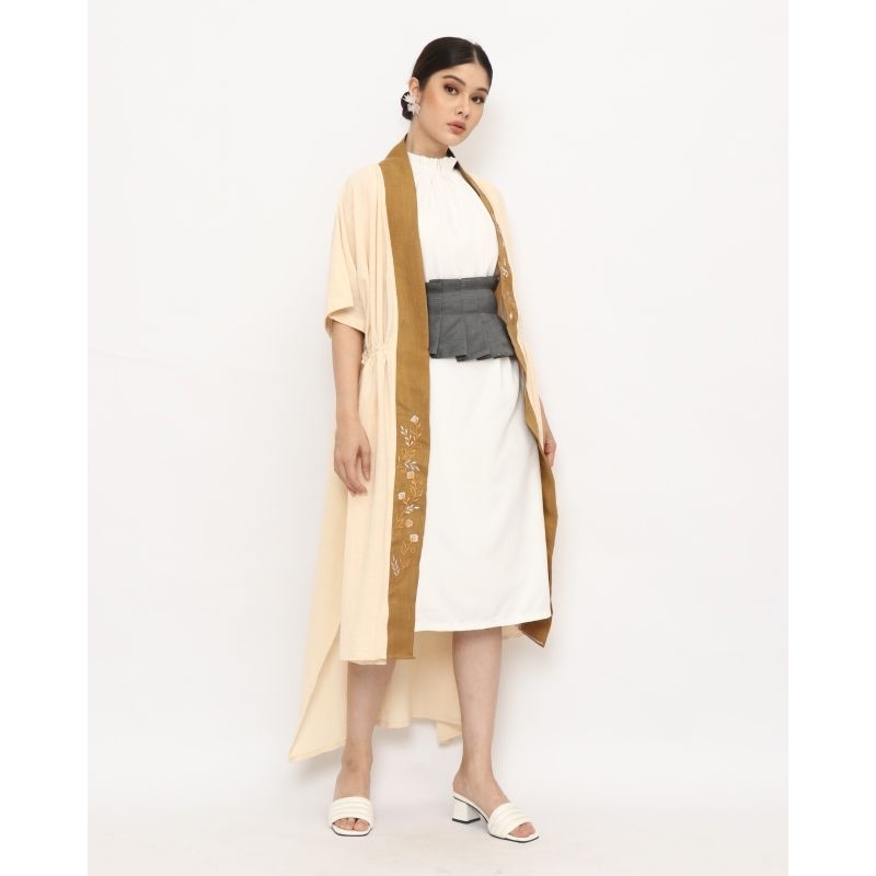 Nona Rona Abhaya Outer