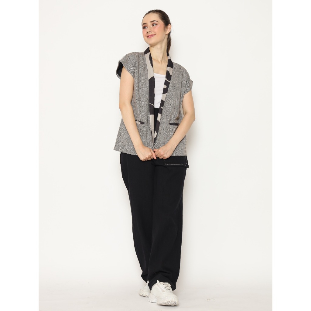 Nona Rona Moena Vest