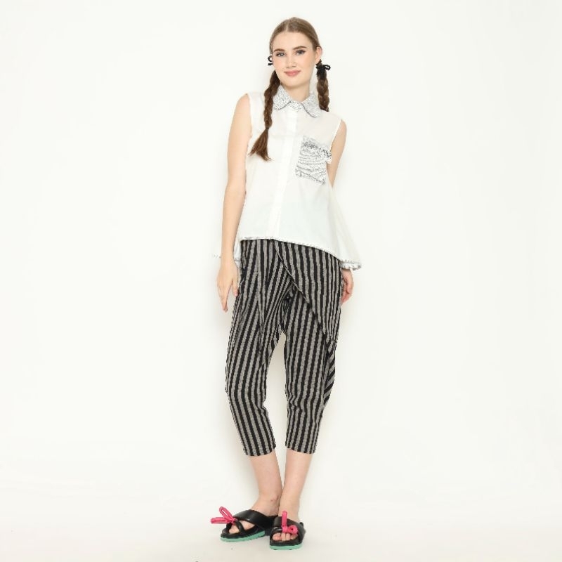 Nona Rona Zuri Shirt