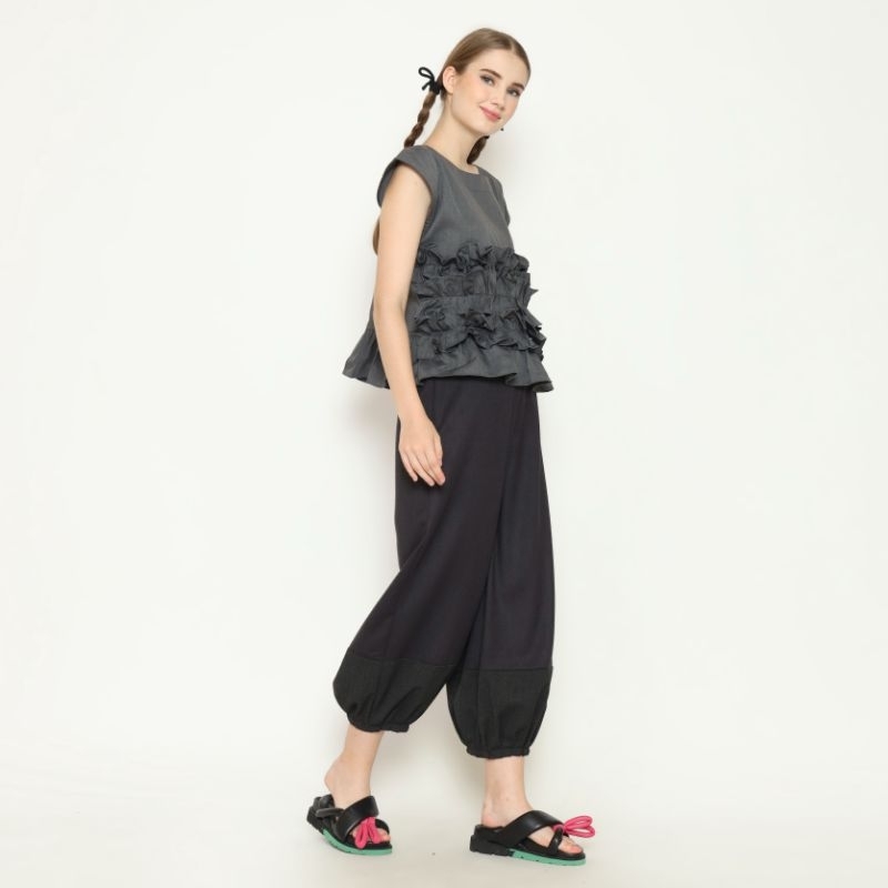 Nona Rona Peony Top Grey