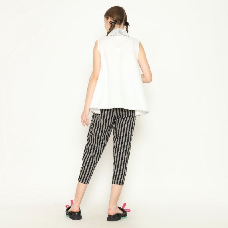 Nona Rona Zuri Shirt