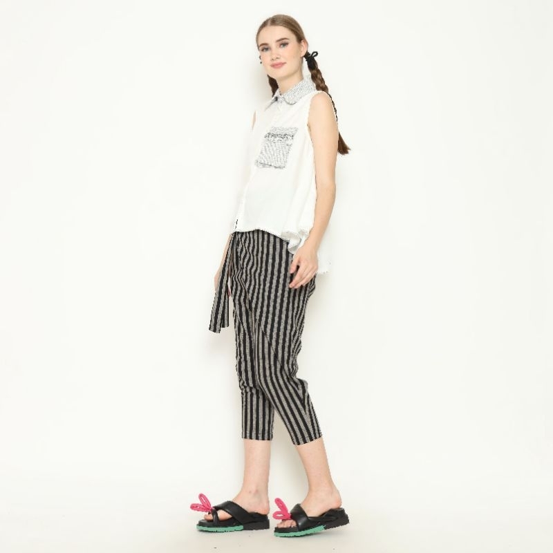 Nona Rona Zuri Shirt
