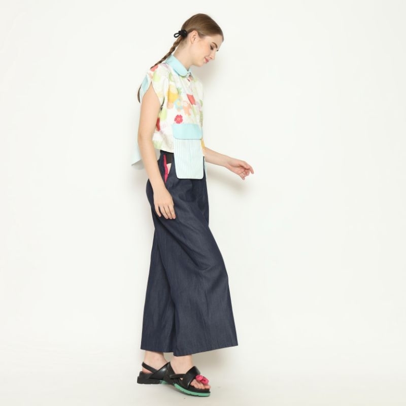 Nona Rona Anggrek Shirt