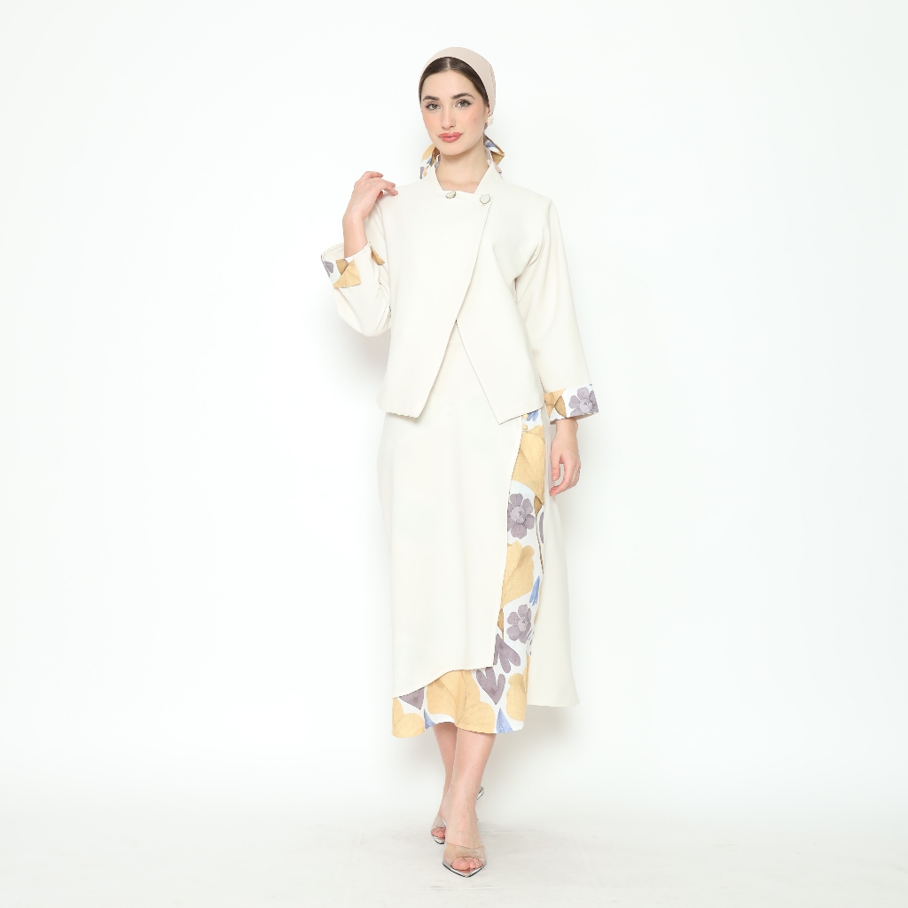 Nona Rona - Ajeng Blouse White
