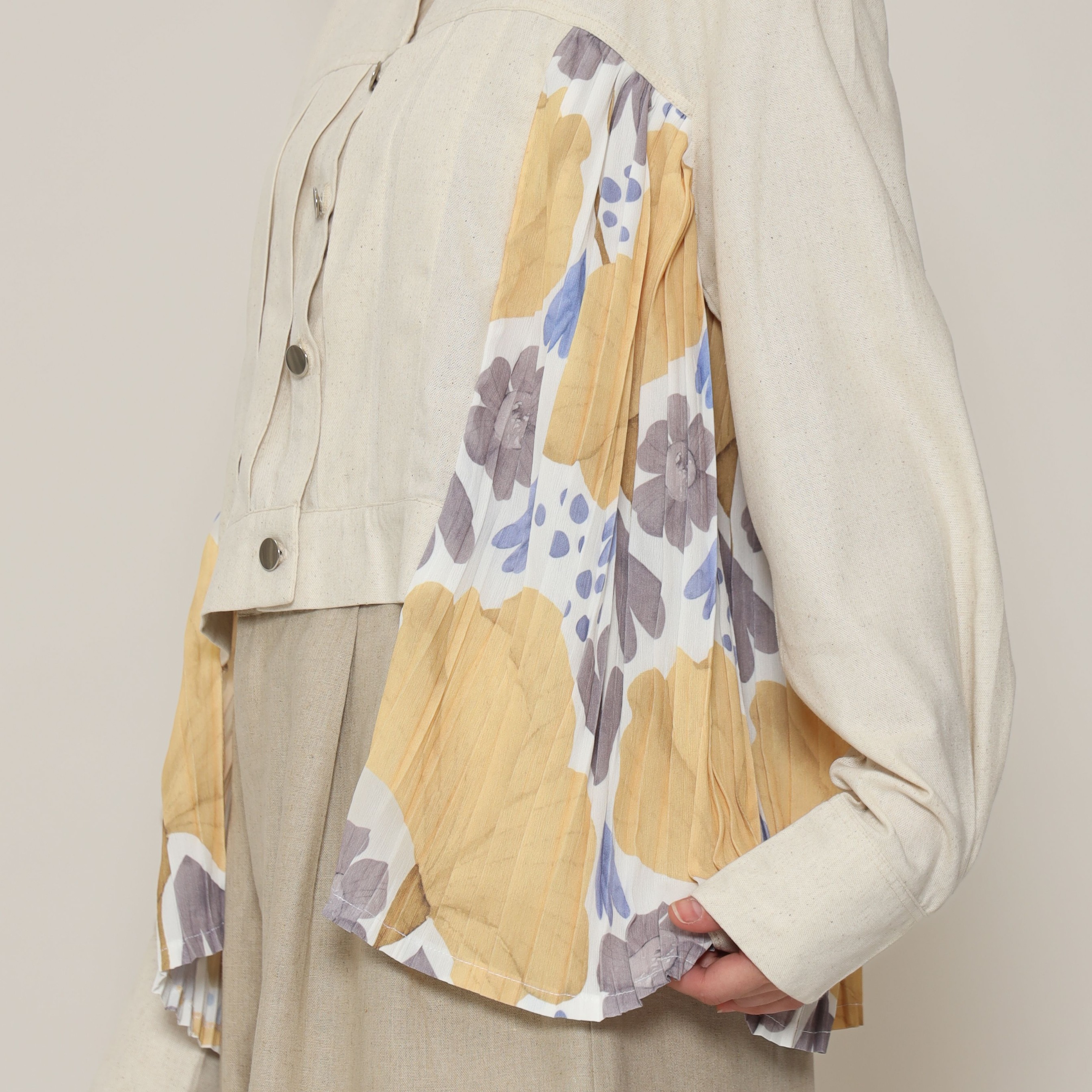 Nona Rona Carol Pleats Jacket