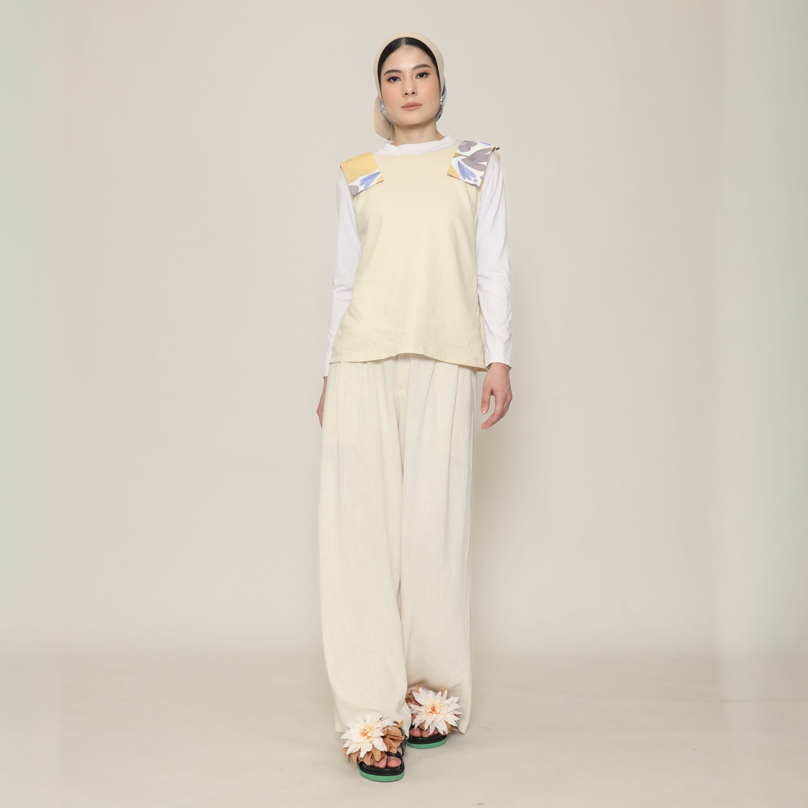 Nona Rona Lyka Top Beige