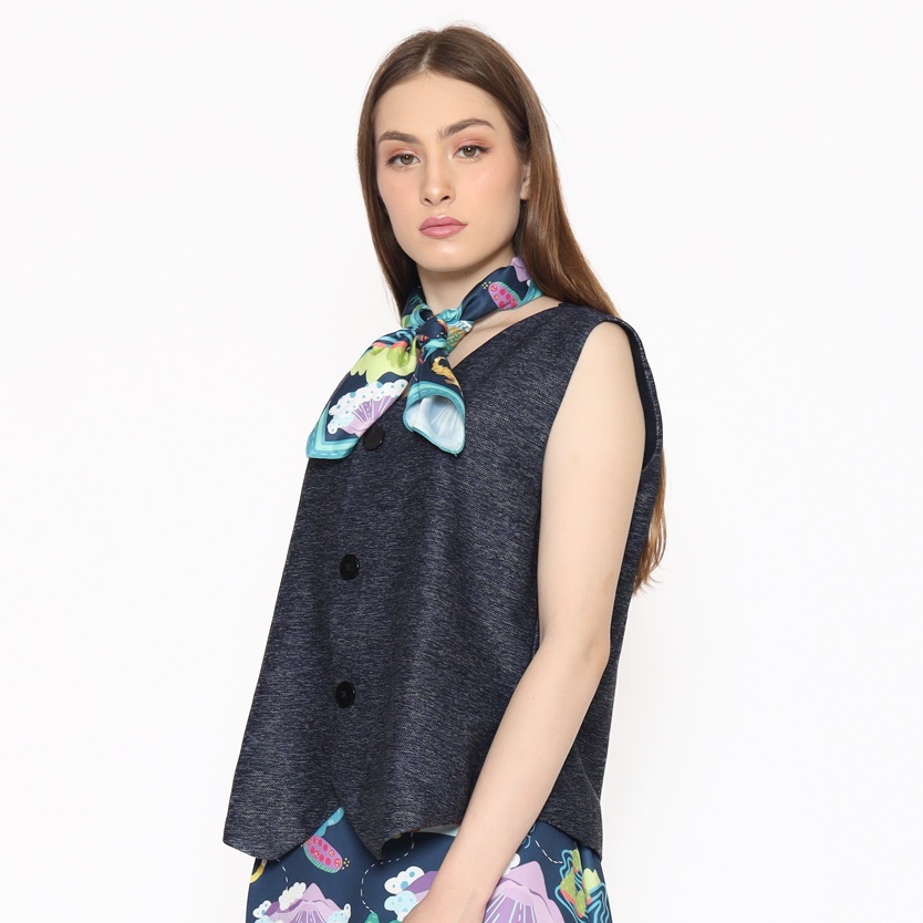 Nona Rona Kelana Vest