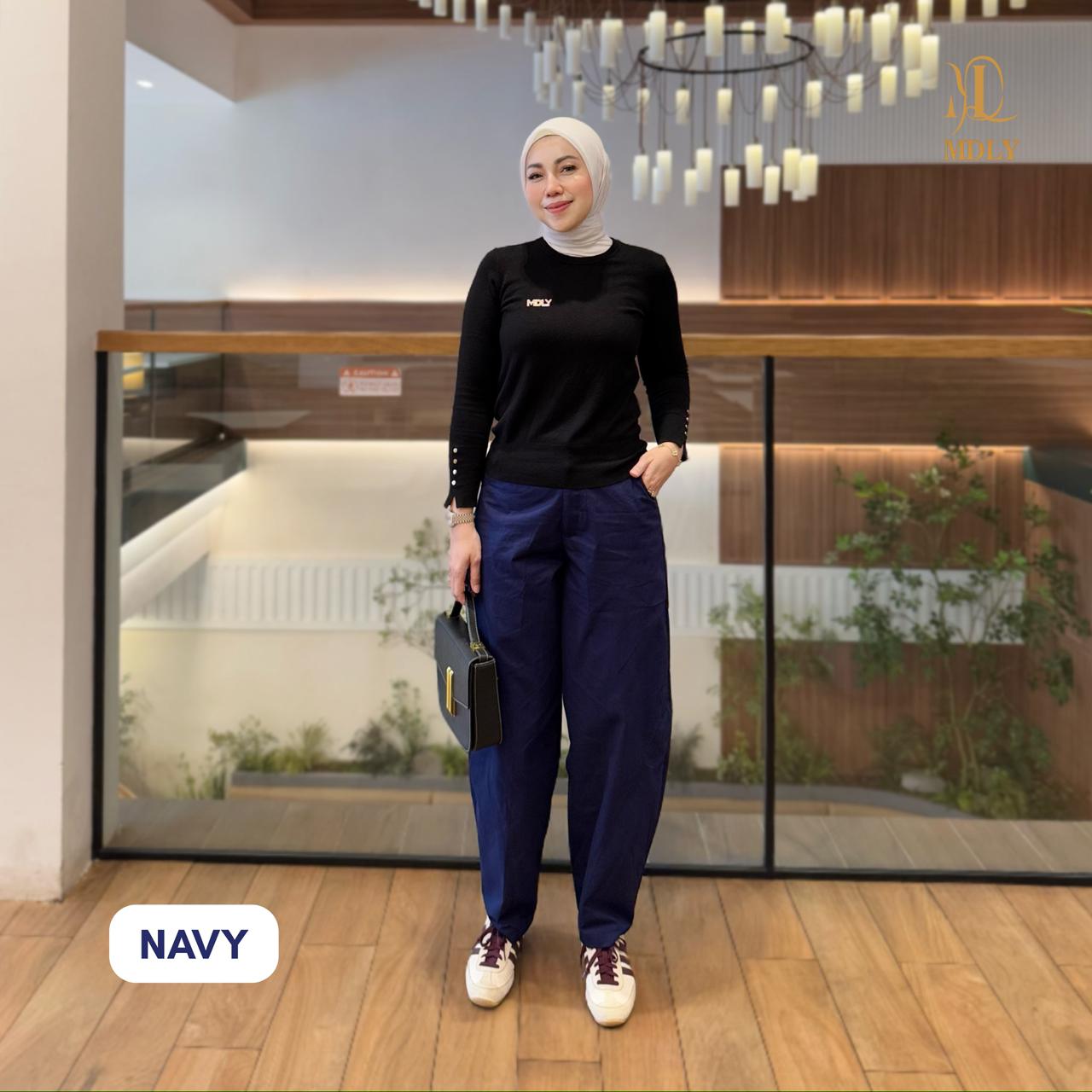 Daily barrel pants by MDLY