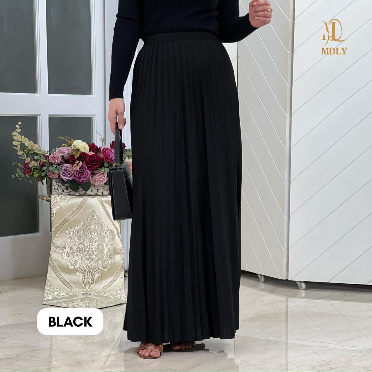 Basic Pleats Skirt New Collection by MDLY