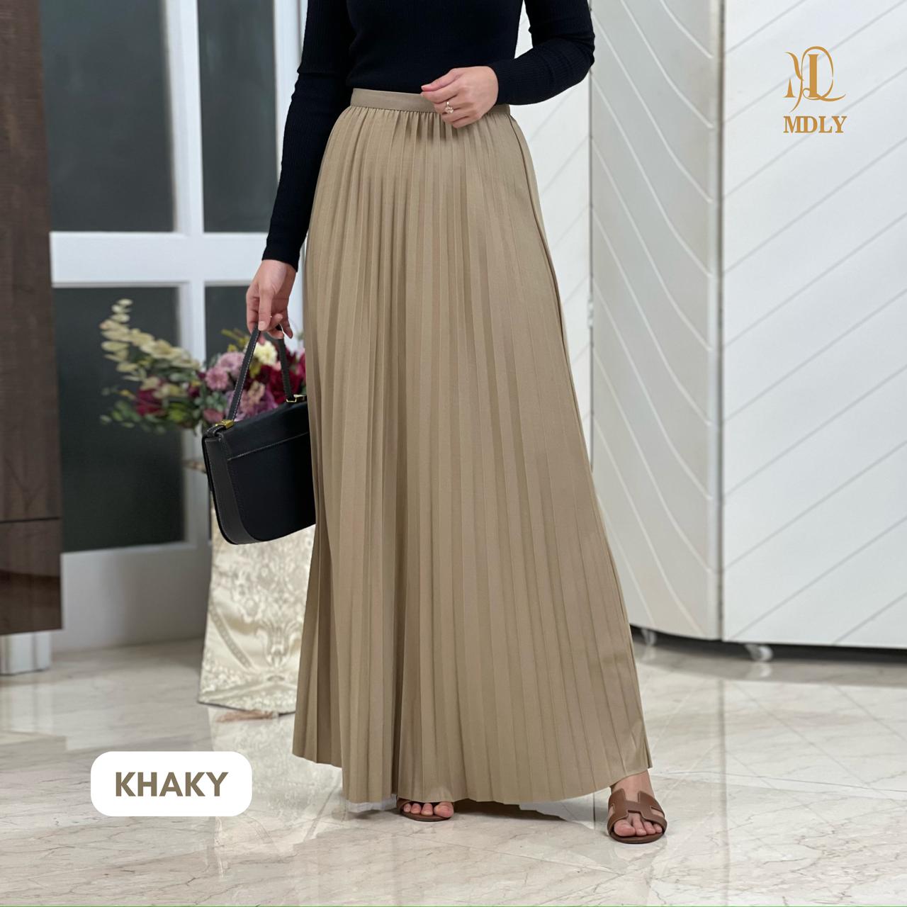 Basic Pleats Skirt New Collection by MDLY