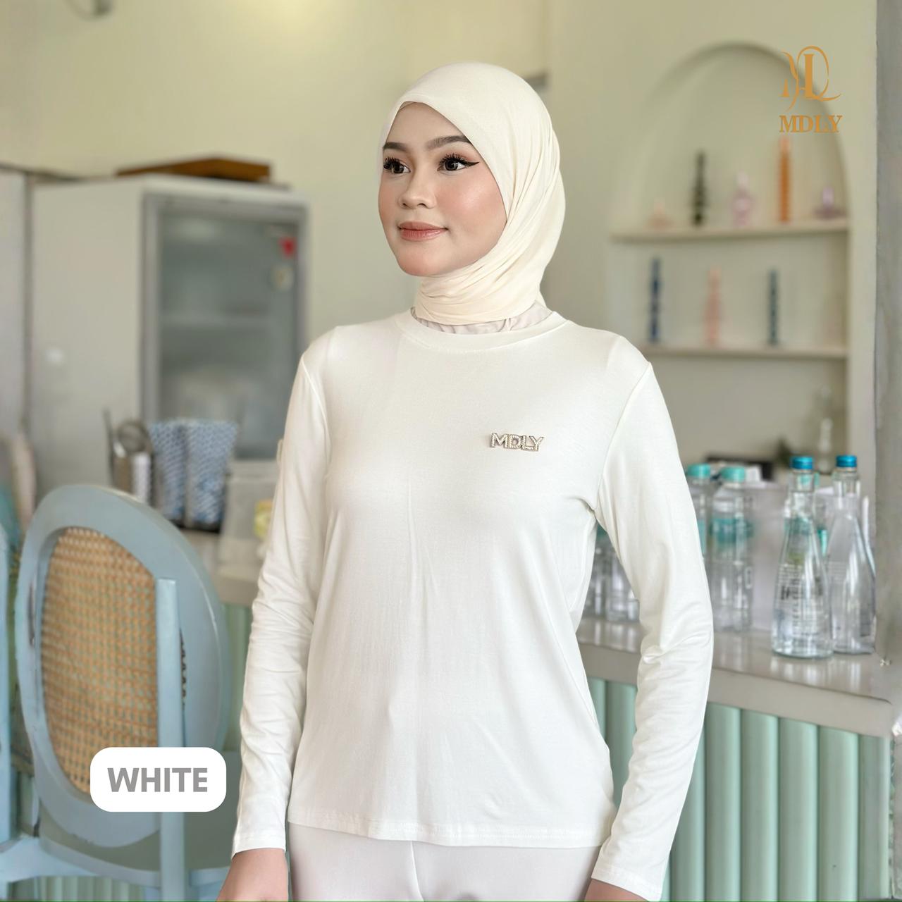 Ultra Comfort Round Neck by MDLY